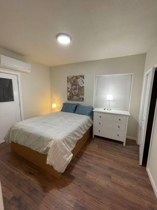 Brand New 2Br Cute Blue Led In North Fresno Appartement Buitenkant foto